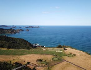 Kauri Cliffs 17th Aerial Green High